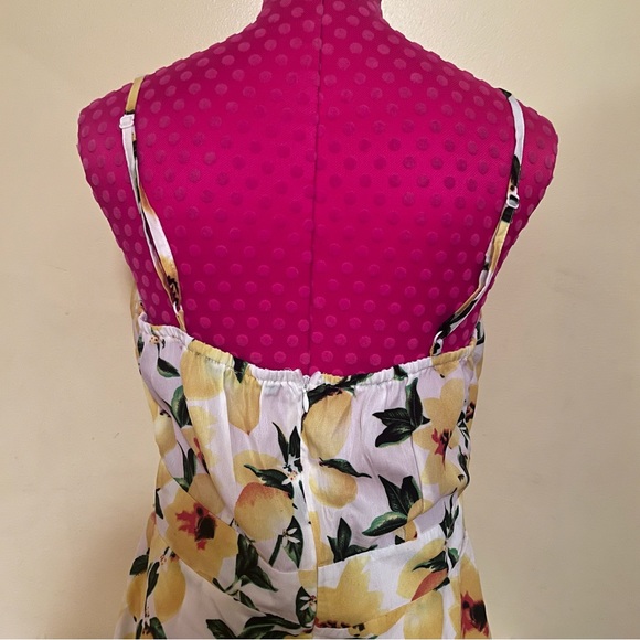 BooHoo Summery Lemon All Over Print Cutout Dress - Picture 6 of 8